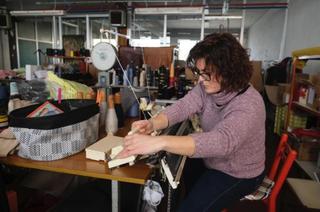 Dalmo-cashmere-workshop-Italy-580x386bvqebebe.jpeg